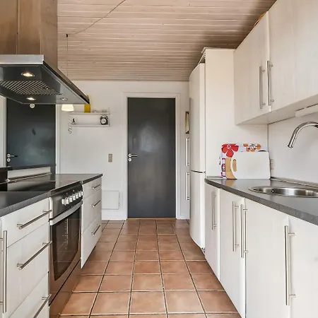 Hyggelig Spahytte Naer Stranden Sj636 *